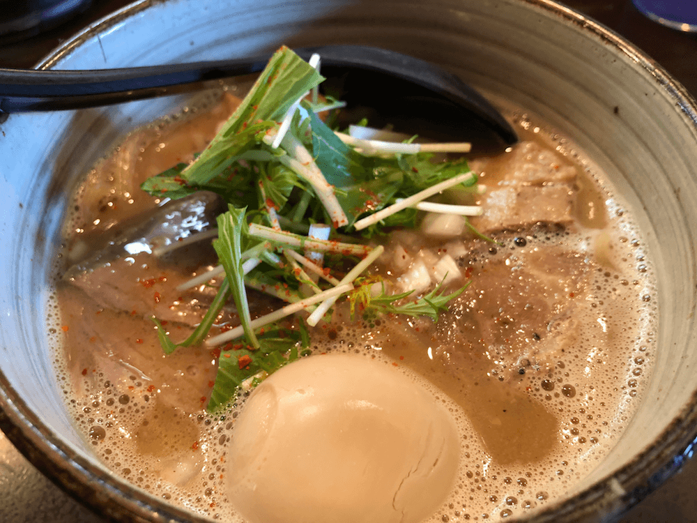 奈良ラーメン　麺処 と市