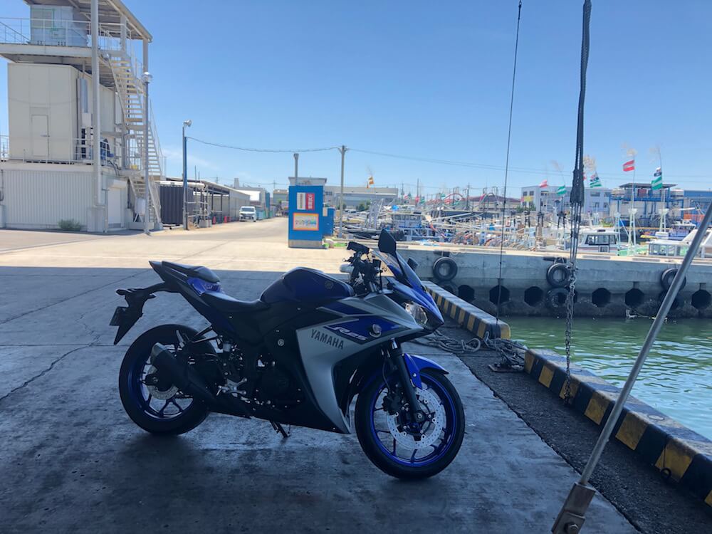 泉州漁港　バイク